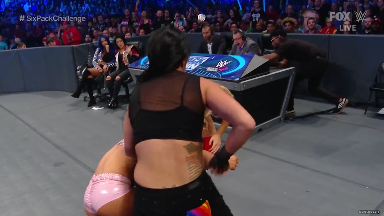 WWE_Friday_Night_SmackDown_2019_10_18_720p_HDTV_x264-NWCHD_mp41992.jpg