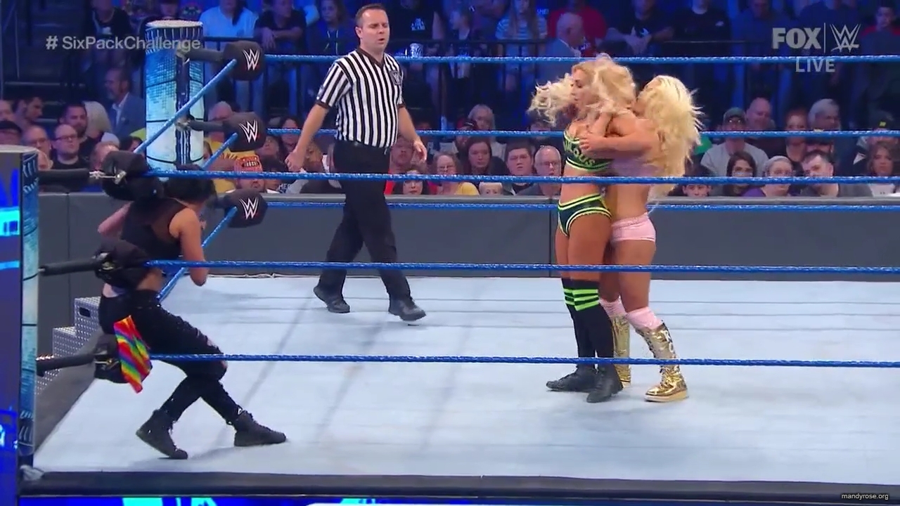 WWE_Friday_Night_SmackDown_2019_10_18_720p_HDTV_x264-NWCHD_mp42039.jpg