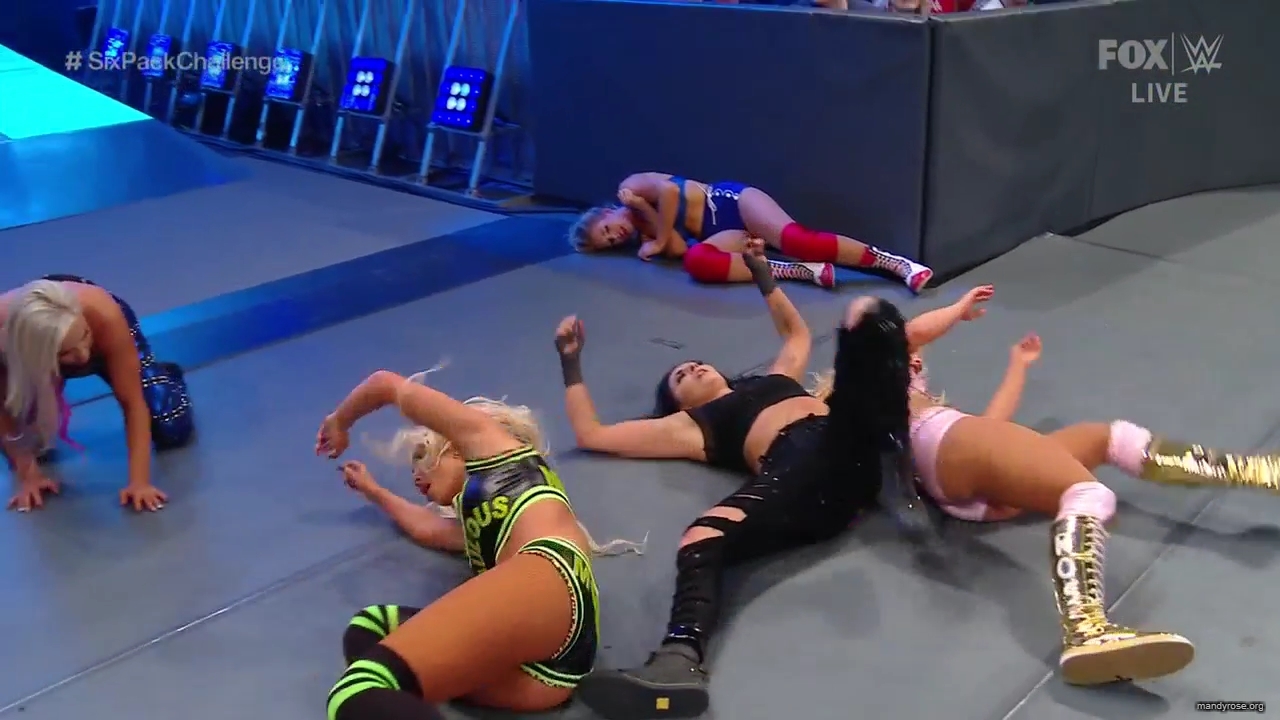 WWE_Friday_Night_SmackDown_2019_10_18_720p_HDTV_x264-NWCHD_mp42065.jpg