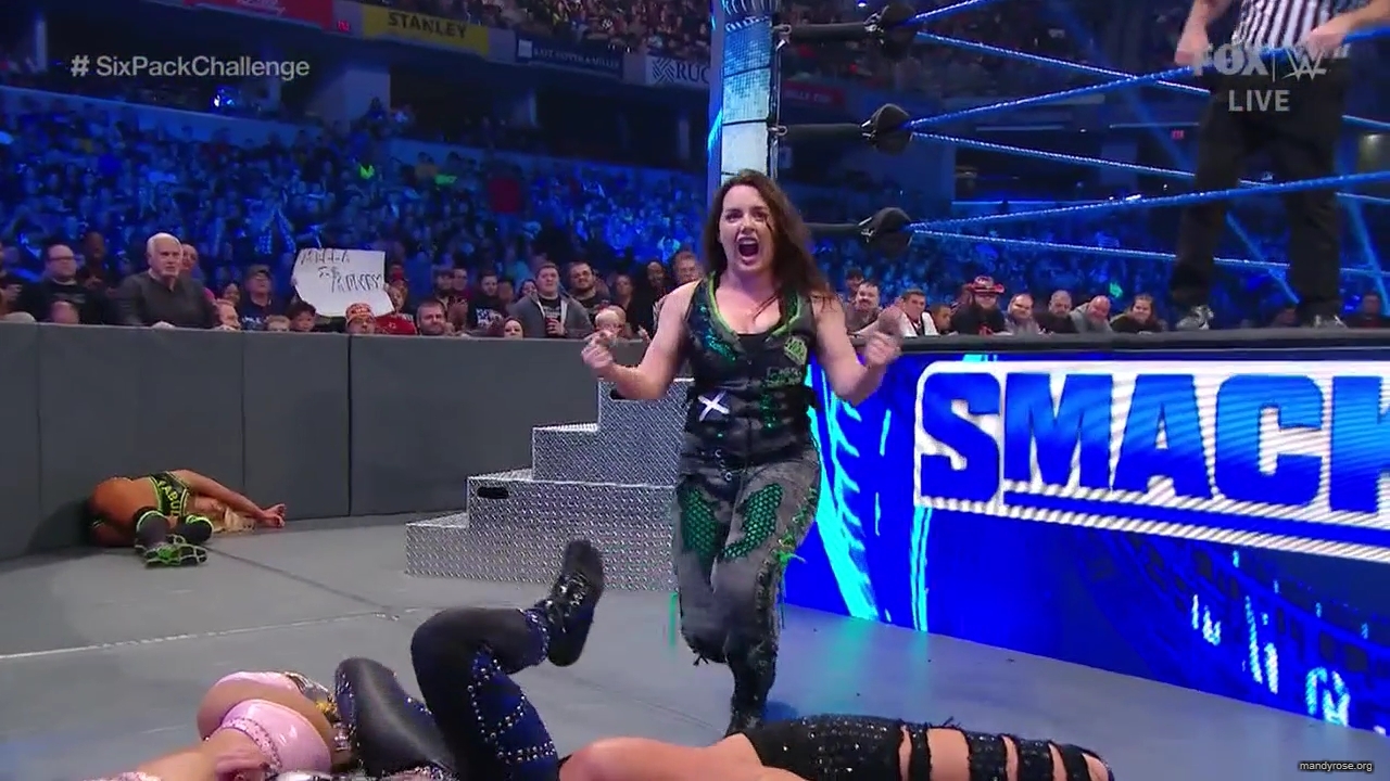WWE_Friday_Night_SmackDown_2019_10_18_720p_HDTV_x264-NWCHD_mp42082.jpg