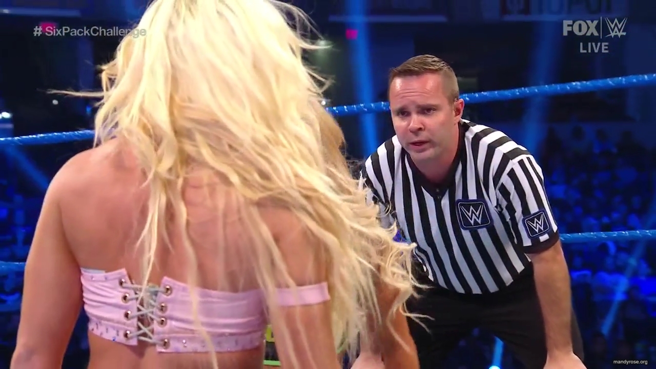 WWE_Friday_Night_SmackDown_2019_10_18_720p_HDTV_x264-NWCHD_mp42141.jpg