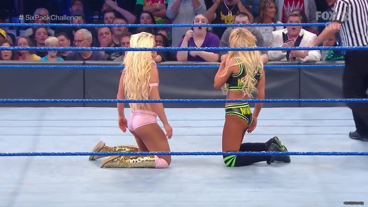 WWE_Friday_Night_SmackDown_2019_10_18_720p_HDTV_x264-NWCHD_mp42144.jpg