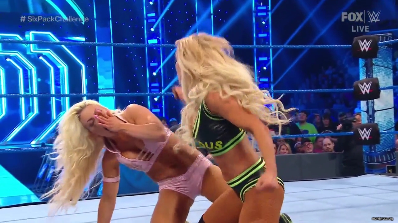 WWE_Friday_Night_SmackDown_2019_10_18_720p_HDTV_x264-NWCHD_mp42146.jpg