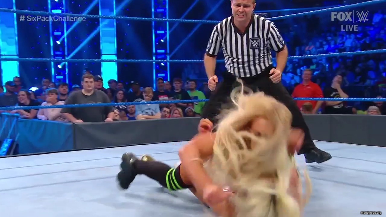 WWE_Friday_Night_SmackDown_2019_10_18_720p_HDTV_x264-NWCHD_mp42149.jpg