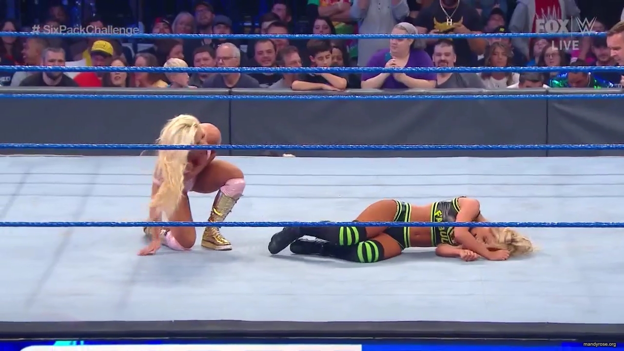 WWE_Friday_Night_SmackDown_2019_10_18_720p_HDTV_x264-NWCHD_mp42154.jpg