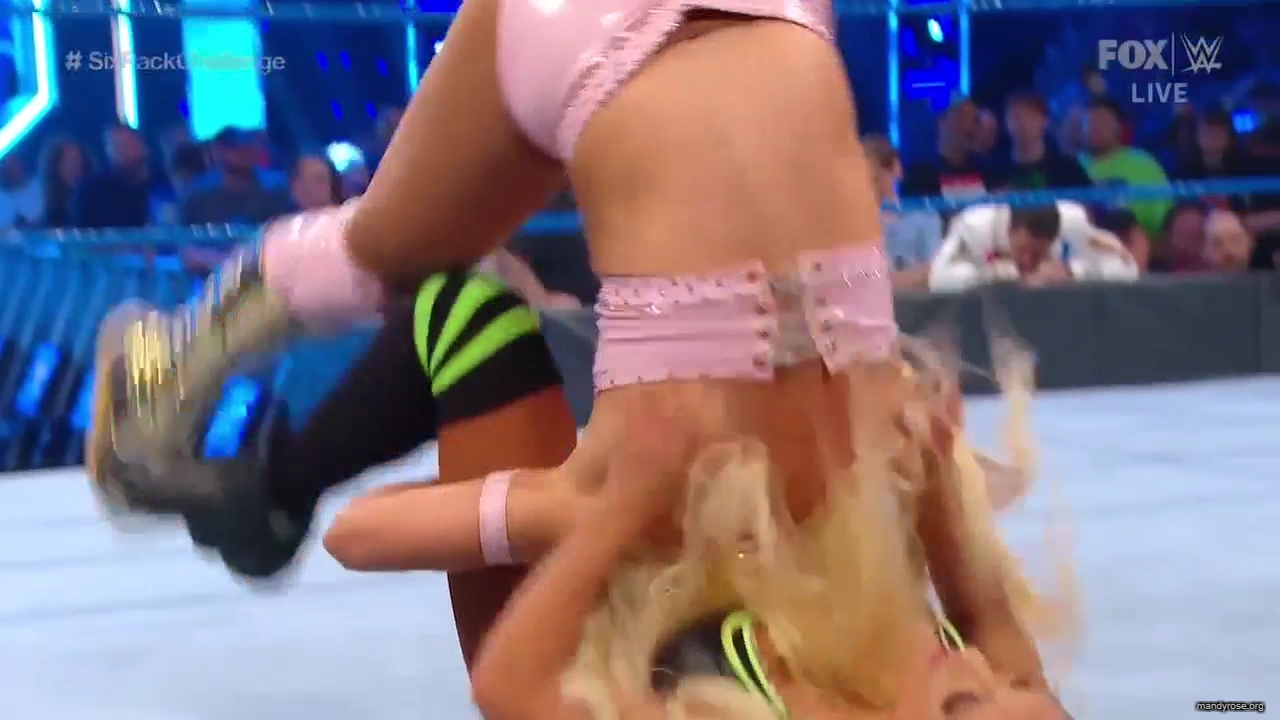 WWE_Friday_Night_SmackDown_2019_10_18_720p_HDTV_x264-NWCHD_mp42159.jpg