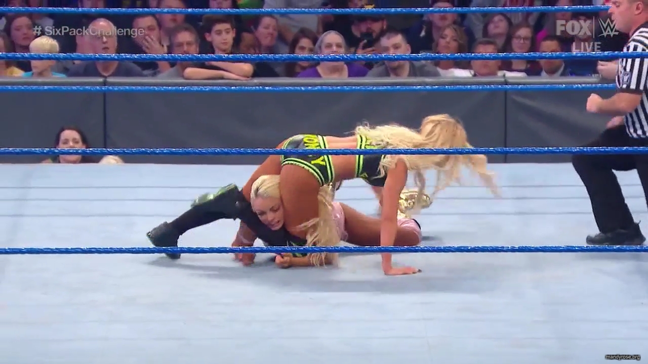 WWE_Friday_Night_SmackDown_2019_10_18_720p_HDTV_x264-NWCHD_mp42162.jpg