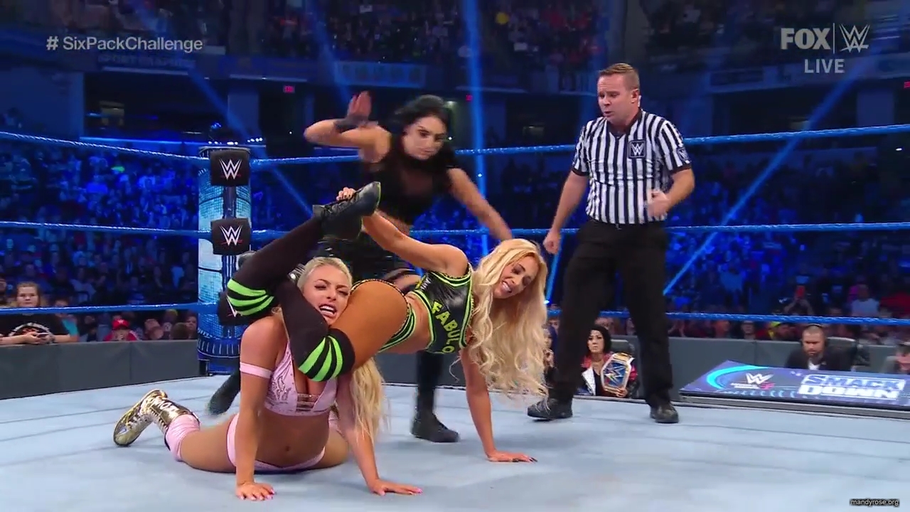 WWE_Friday_Night_SmackDown_2019_10_18_720p_HDTV_x264-NWCHD_mp42168.jpg