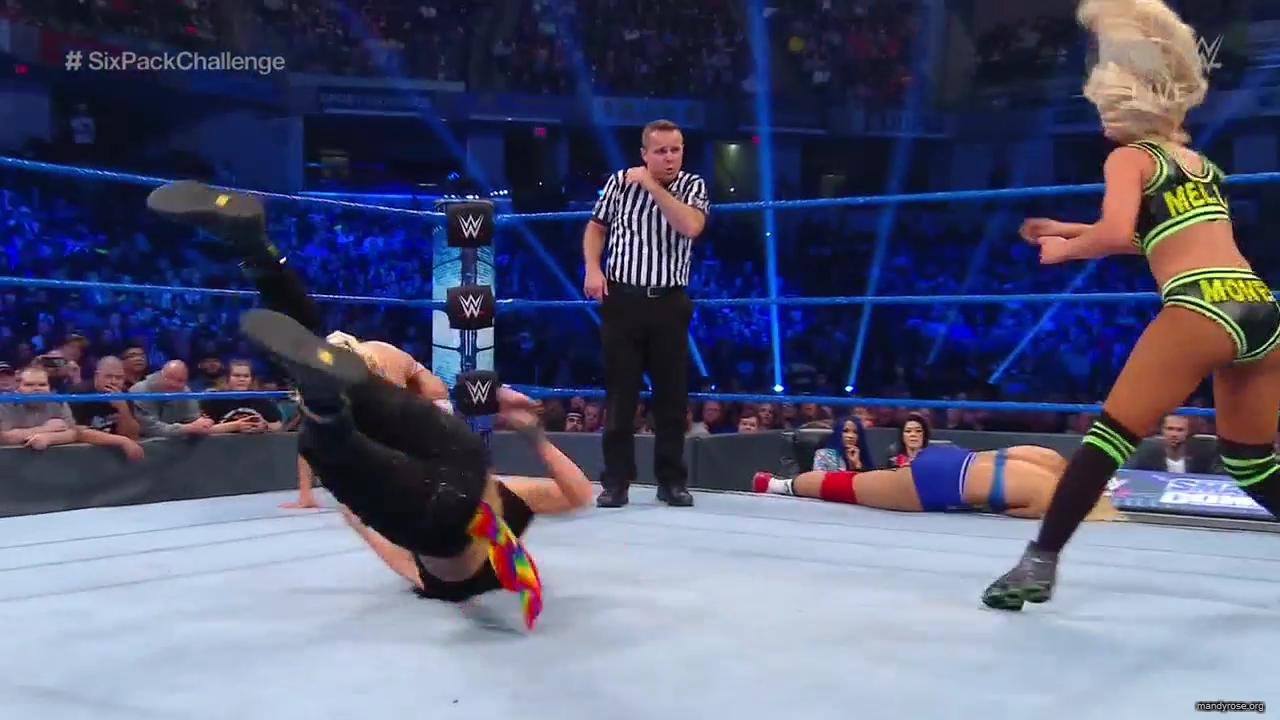 WWE_Friday_Night_SmackDown_2019_10_18_720p_HDTV_x264-NWCHD_mp42182.jpg