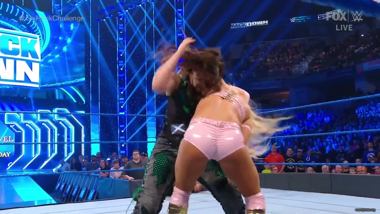 WWE_Friday_Night_SmackDown_2019_10_18_720p_HDTV_x264-NWCHD_mp42187.jpg