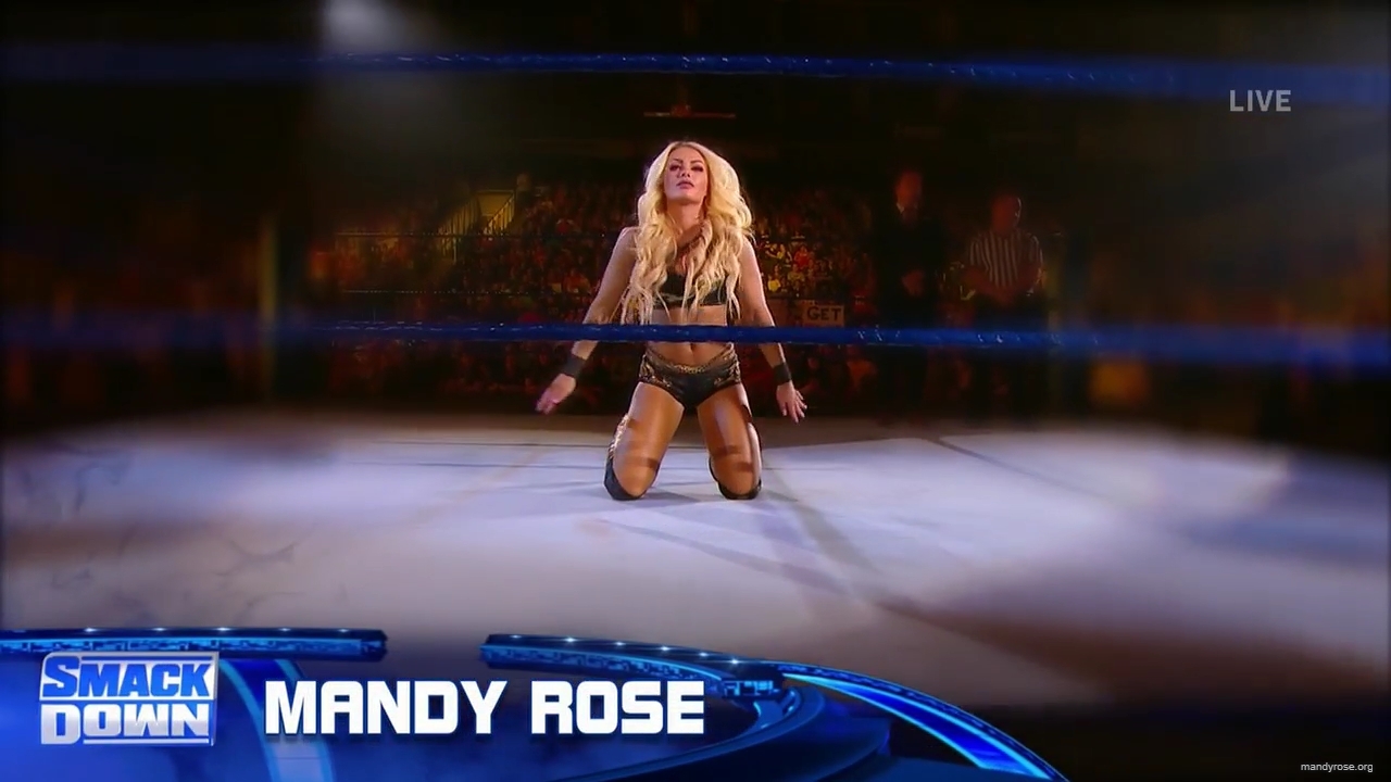 WWE_Friday_Night_SmackDown_2019_10_25_720p_HDTV_x264-NWCHD_mp42175.jpg