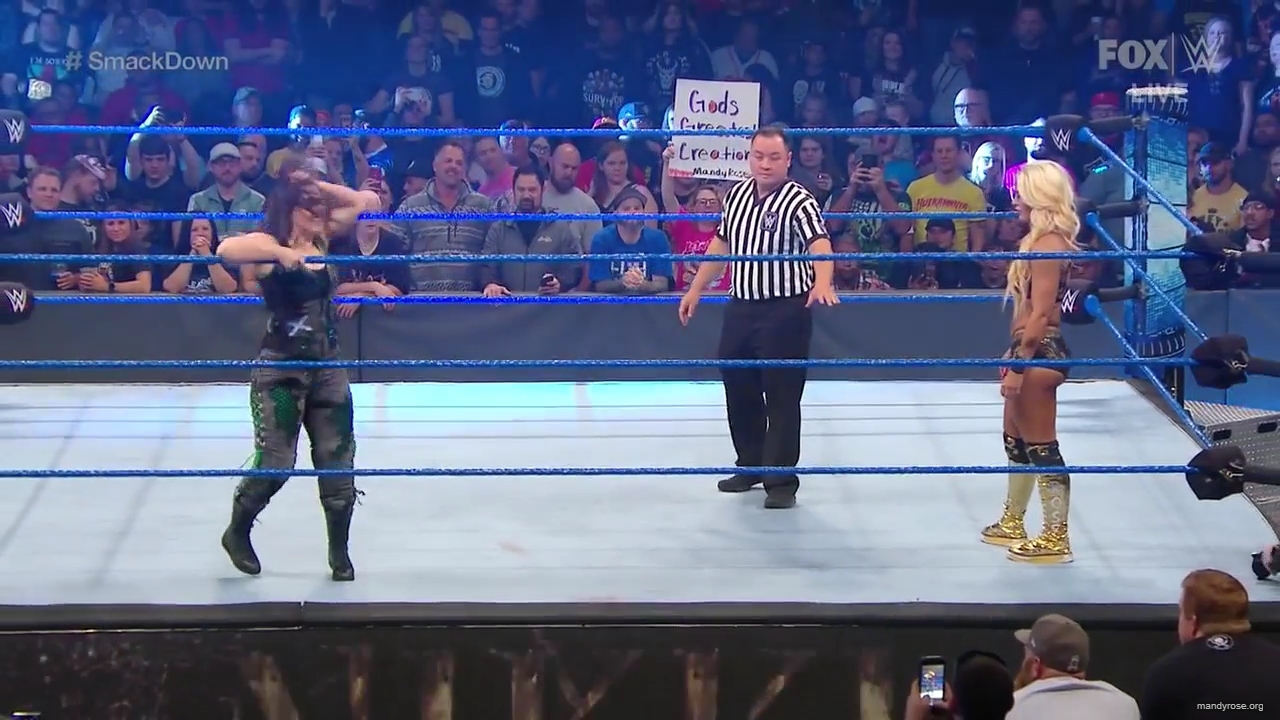 WWE_Friday_Night_SmackDown_2019_10_25_720p_HDTV_x264-NWCHD_mp42229.jpg