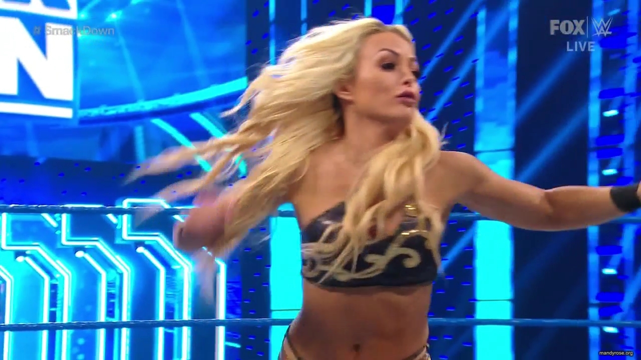 WWE_Friday_Night_SmackDown_2019_10_25_720p_HDTV_x264-NWCHD_mp42252.jpg