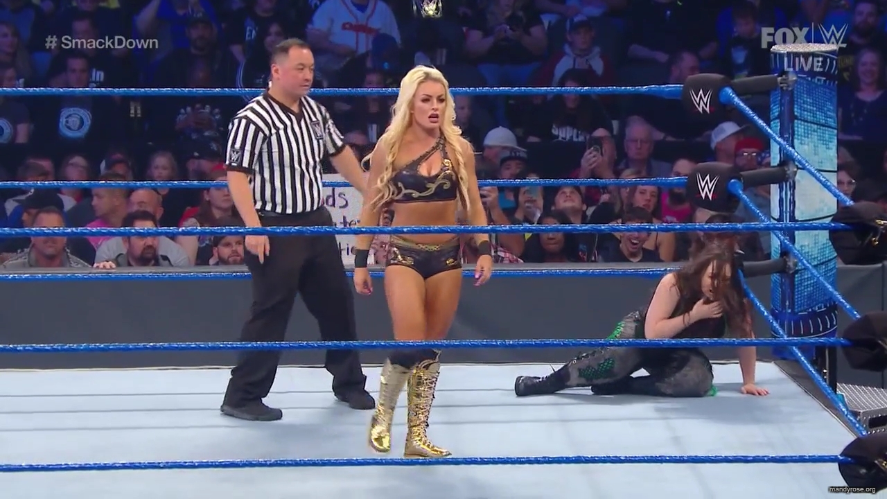 WWE_Friday_Night_SmackDown_2019_10_25_720p_HDTV_x264-NWCHD_mp42262.jpg