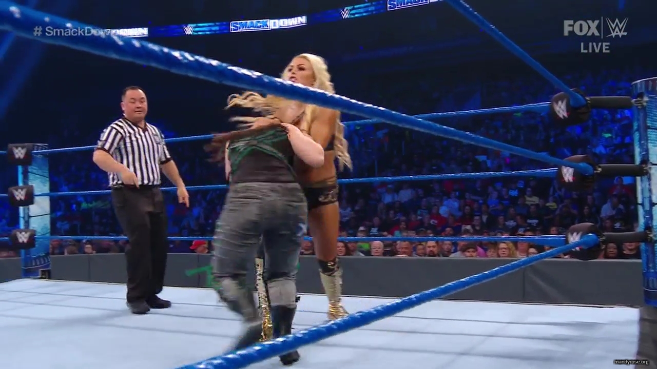 WWE_Friday_Night_SmackDown_2019_10_25_720p_HDTV_x264-NWCHD_mp42265.jpg