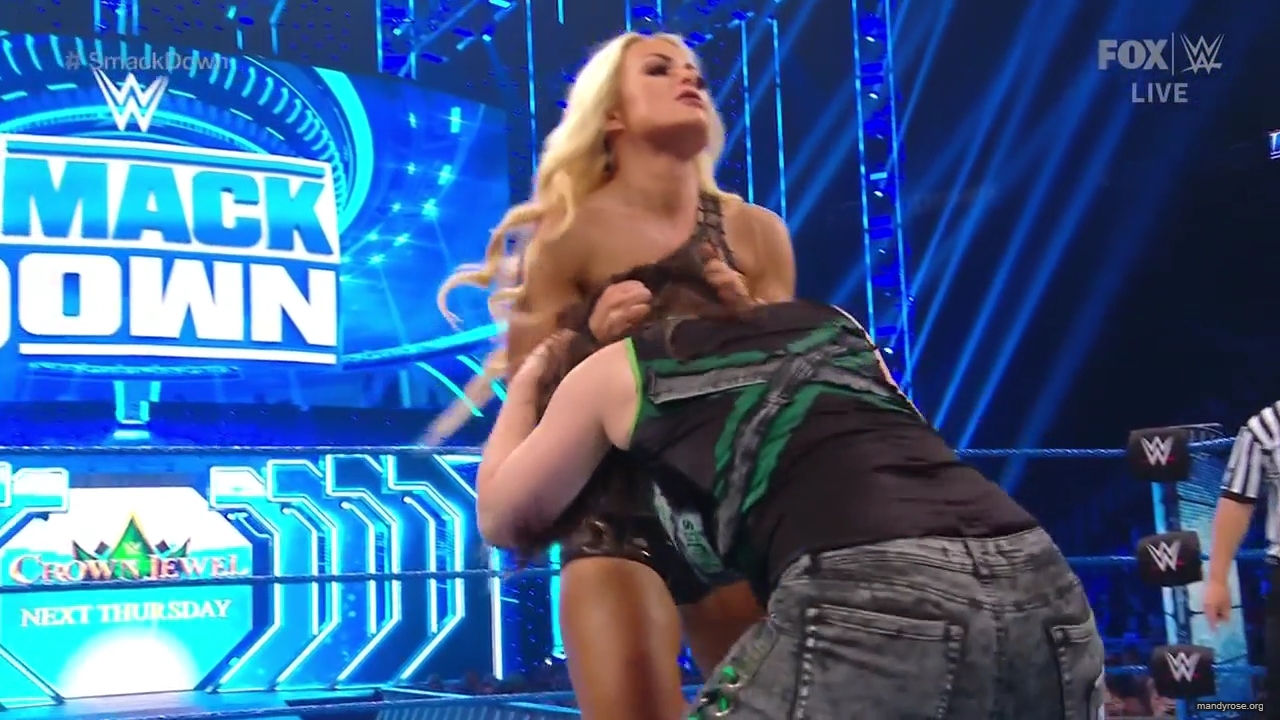 WWE_Friday_Night_SmackDown_2019_10_25_720p_HDTV_x264-NWCHD_mp42269.jpg
