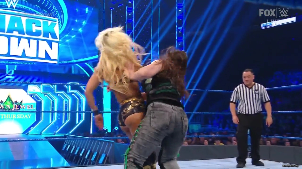 WWE_Friday_Night_SmackDown_2019_10_25_720p_HDTV_x264-NWCHD_mp42299.jpg