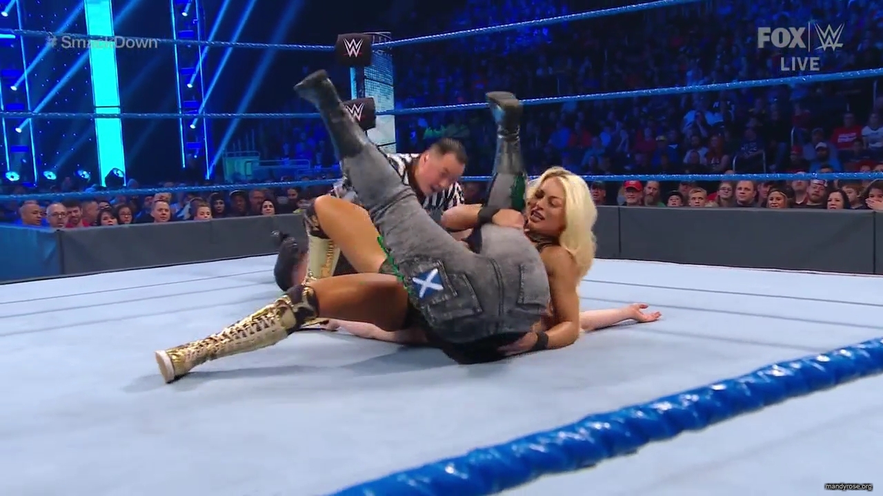 WWE_Friday_Night_SmackDown_2019_10_25_720p_HDTV_x264-NWCHD_mp42303.jpg
