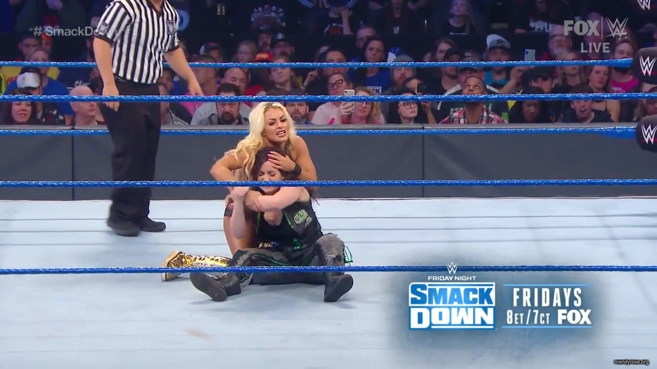 WWE_Friday_Night_SmackDown_2019_10_25_720p_HDTV_x264-NWCHD_mp42311.jpg