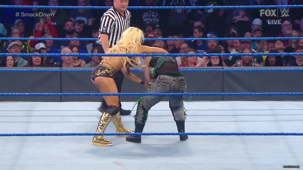 WWE_Friday_Night_SmackDown_2019_10_25_720p_HDTV_x264-NWCHD_mp42362.jpg