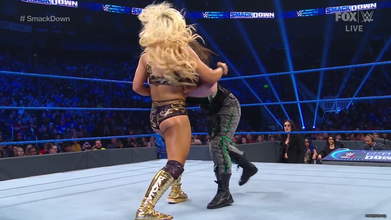 WWE_Friday_Night_SmackDown_2019_10_25_720p_HDTV_x264-NWCHD_mp42364.jpg