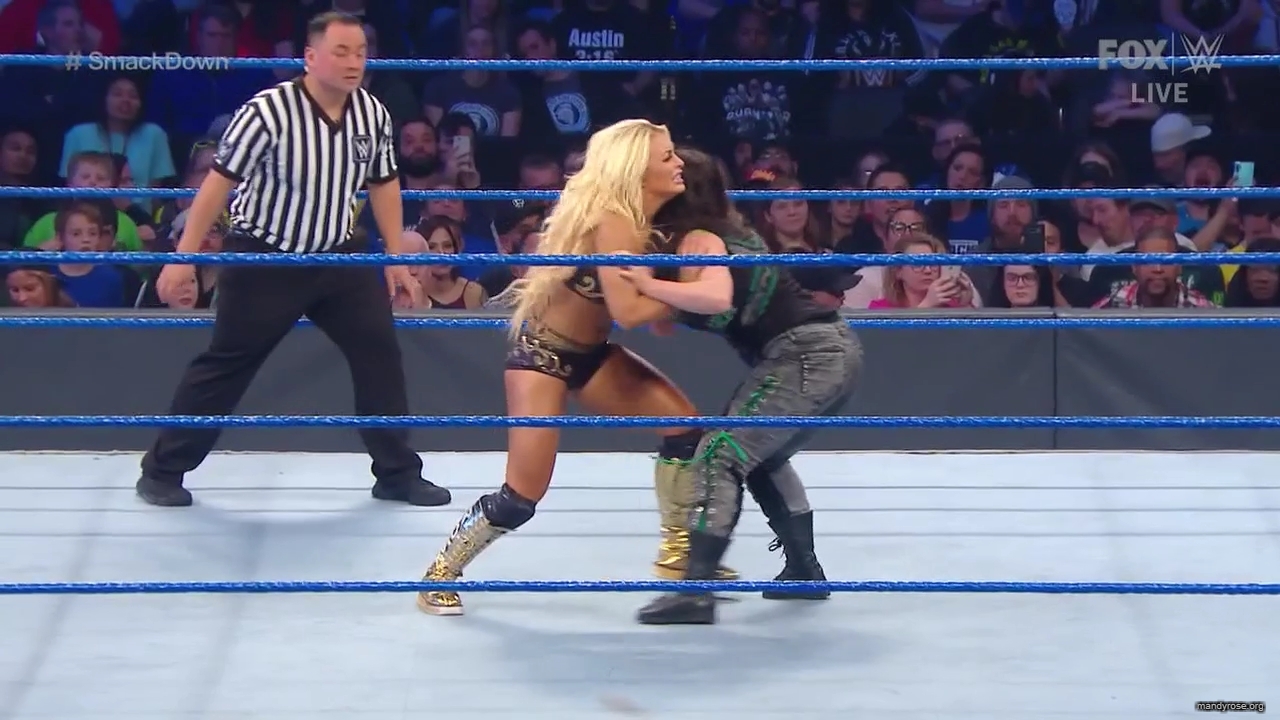 WWE_Friday_Night_SmackDown_2019_10_25_720p_HDTV_x264-NWCHD_mp42365.jpg