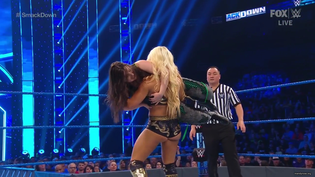 WWE_Friday_Night_SmackDown_2019_10_25_720p_HDTV_x264-NWCHD_mp42373.jpg