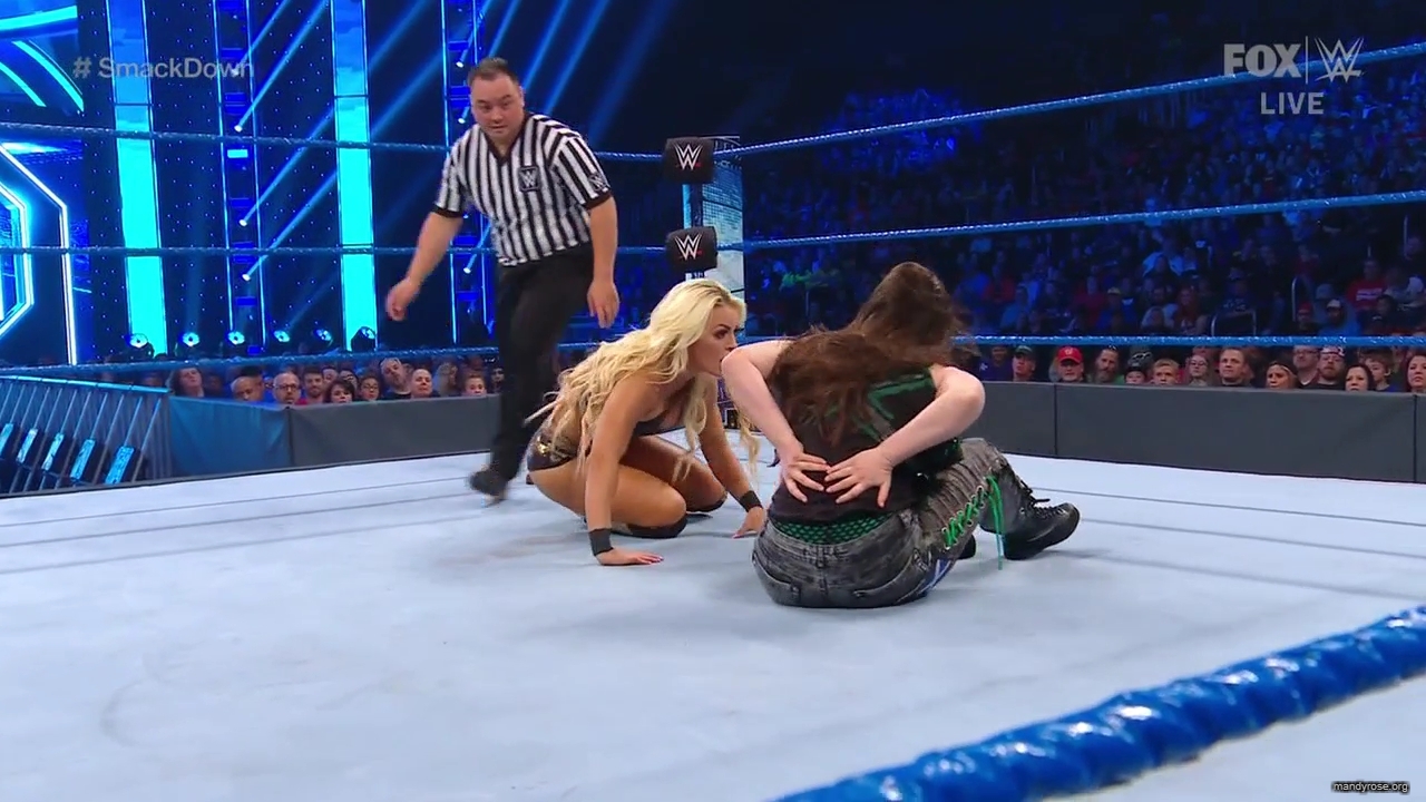 WWE_Friday_Night_SmackDown_2019_10_25_720p_HDTV_x264-NWCHD_mp42376.jpg