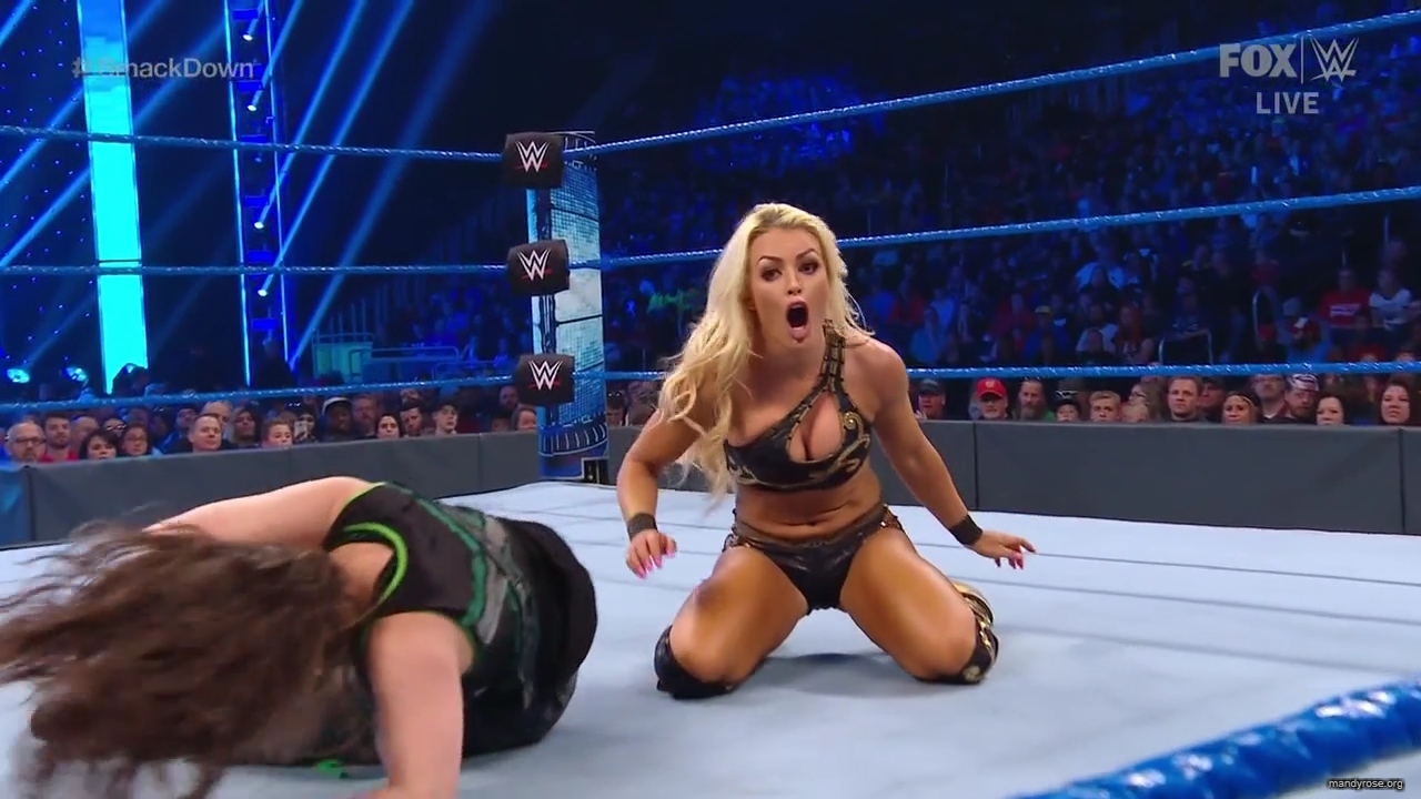 WWE_Friday_Night_SmackDown_2019_10_25_720p_HDTV_x264-NWCHD_mp42381.jpg