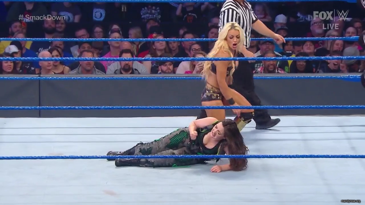 WWE_Friday_Night_SmackDown_2019_10_25_720p_HDTV_x264-NWCHD_mp42386.jpg