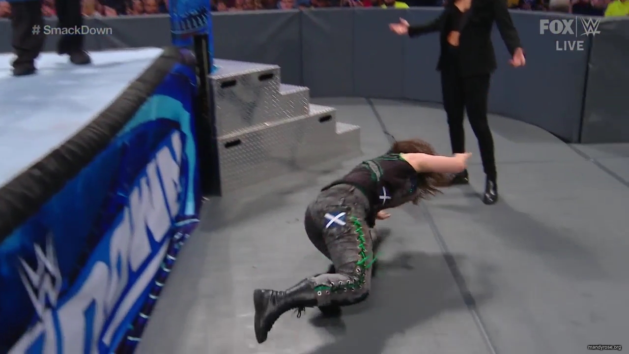 WWE_Friday_Night_SmackDown_2019_10_25_720p_HDTV_x264-NWCHD_mp42391.jpg