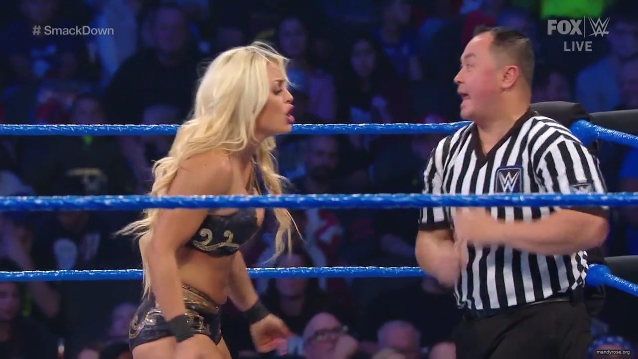 WWE_Friday_Night_SmackDown_2019_10_25_720p_HDTV_x264-NWCHD_mp42395.jpg