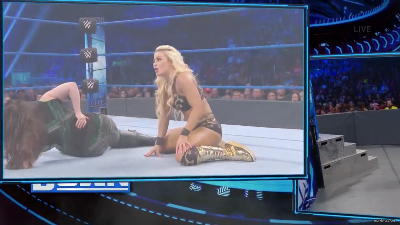 WWE_Friday_Night_SmackDown_2019_10_25_720p_HDTV_x264-NWCHD_mp42415.jpg