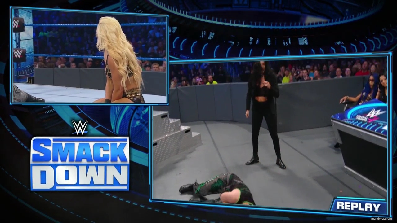 WWE_Friday_Night_SmackDown_2019_10_25_720p_HDTV_x264-NWCHD_mp42420.jpg