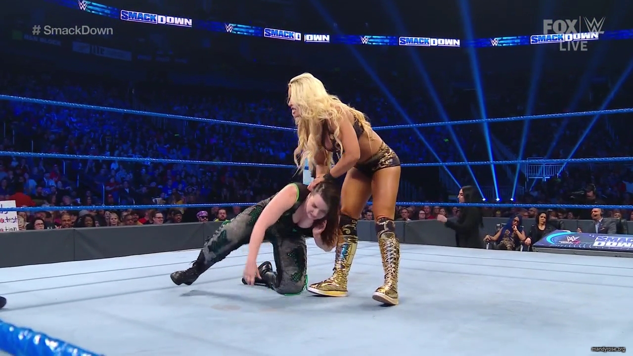 WWE_Friday_Night_SmackDown_2019_10_25_720p_HDTV_x264-NWCHD_mp42427.jpg