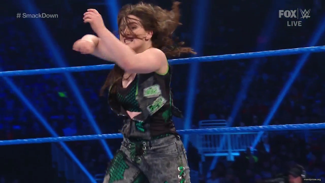 WWE_Friday_Night_SmackDown_2019_10_25_720p_HDTV_x264-NWCHD_mp42450.jpg