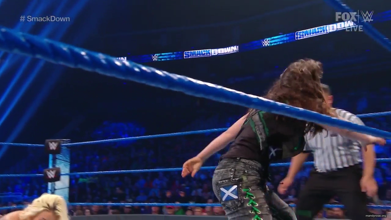 WWE_Friday_Night_SmackDown_2019_10_25_720p_HDTV_x264-NWCHD_mp42471.jpg