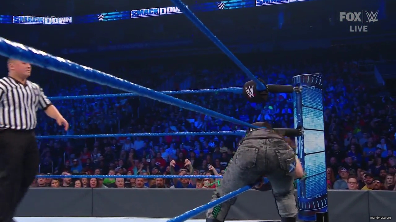 WWE_Friday_Night_SmackDown_2019_10_25_720p_HDTV_x264-NWCHD_mp42472.jpg