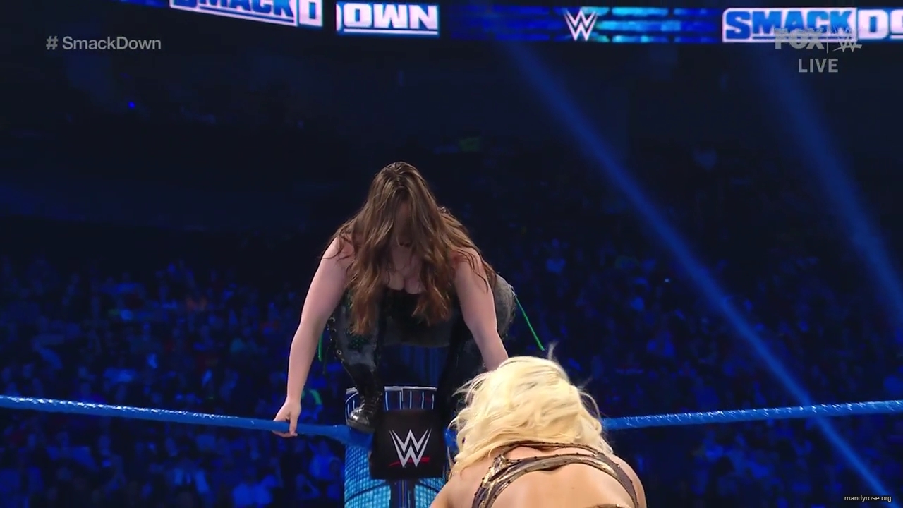 WWE_Friday_Night_SmackDown_2019_10_25_720p_HDTV_x264-NWCHD_mp42478.jpg