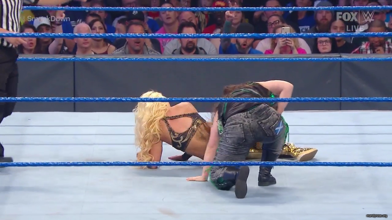 WWE_Friday_Night_SmackDown_2019_10_25_720p_HDTV_x264-NWCHD_mp42485.jpg