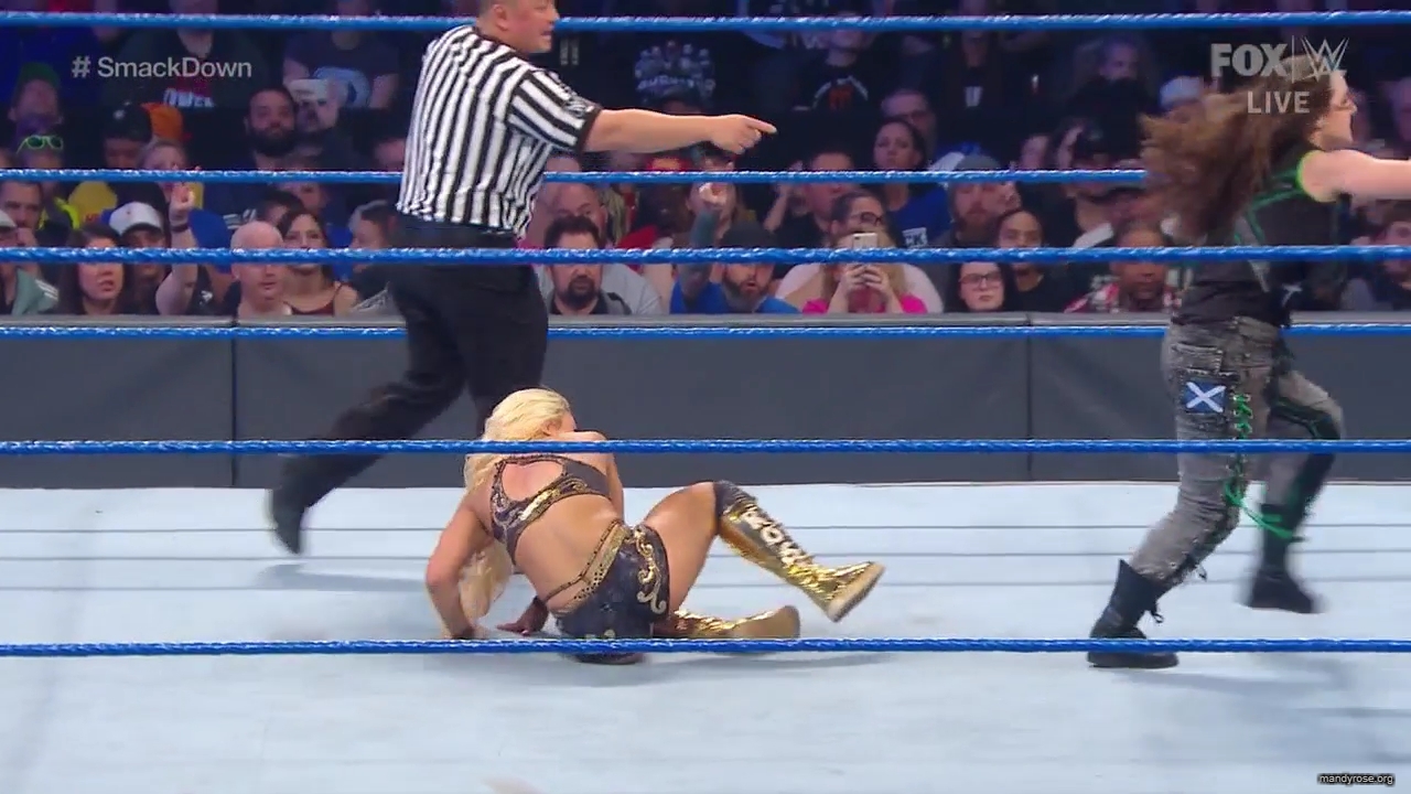 WWE_Friday_Night_SmackDown_2019_10_25_720p_HDTV_x264-NWCHD_mp42486.jpg