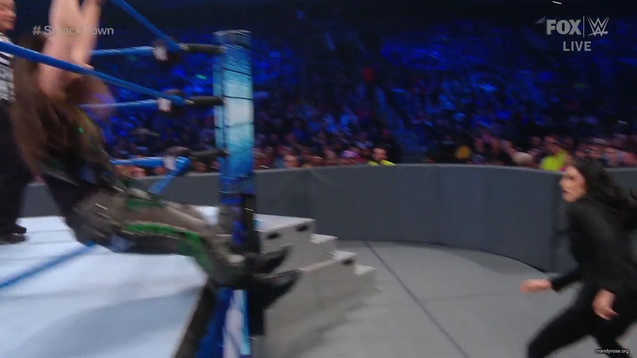 WWE_Friday_Night_SmackDown_2019_10_25_720p_HDTV_x264-NWCHD_mp42487.jpg