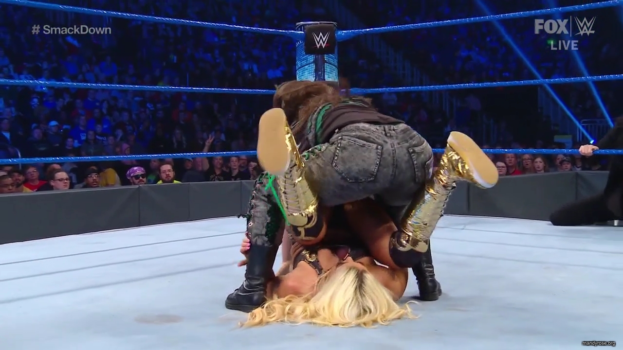 WWE_Friday_Night_SmackDown_2019_10_25_720p_HDTV_x264-NWCHD_mp42495.jpg
