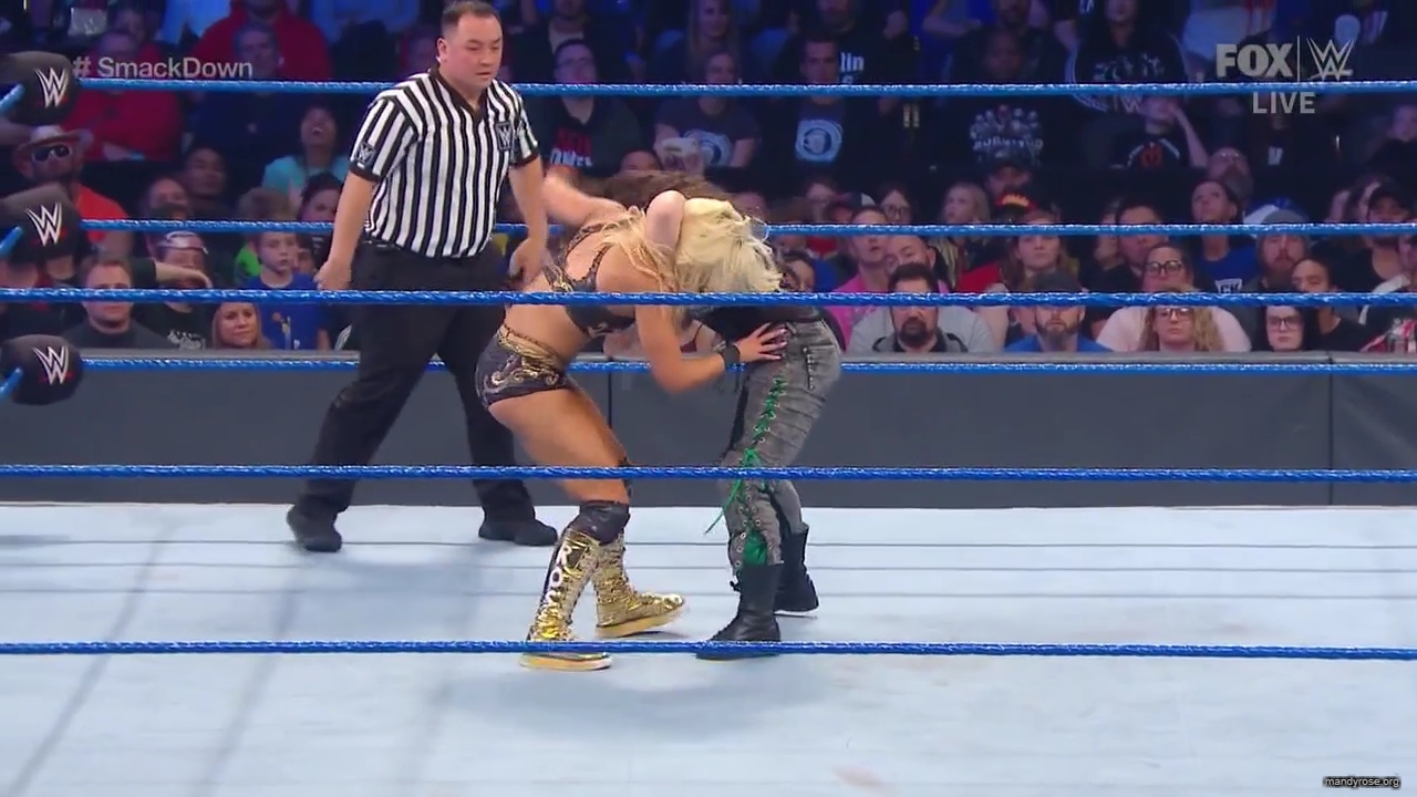 WWE_Friday_Night_SmackDown_2019_10_25_720p_HDTV_x264-NWCHD_mp42507.jpg