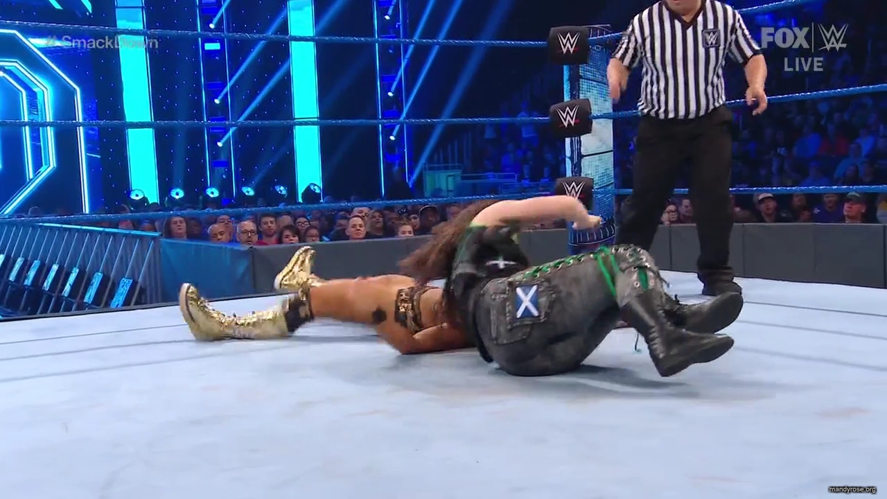 WWE_Friday_Night_SmackDown_2019_10_25_720p_HDTV_x264-NWCHD_mp42509.jpg