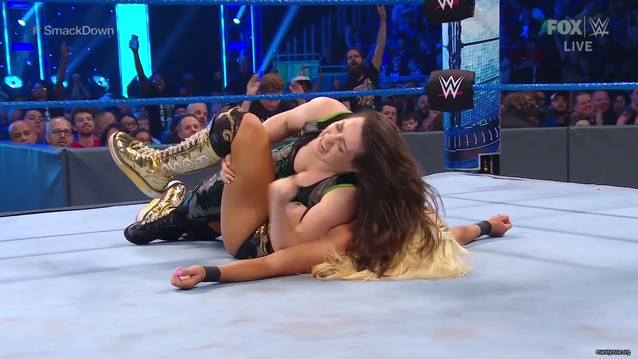 WWE_Friday_Night_SmackDown_2019_10_25_720p_HDTV_x264-NWCHD_mp42514.jpg