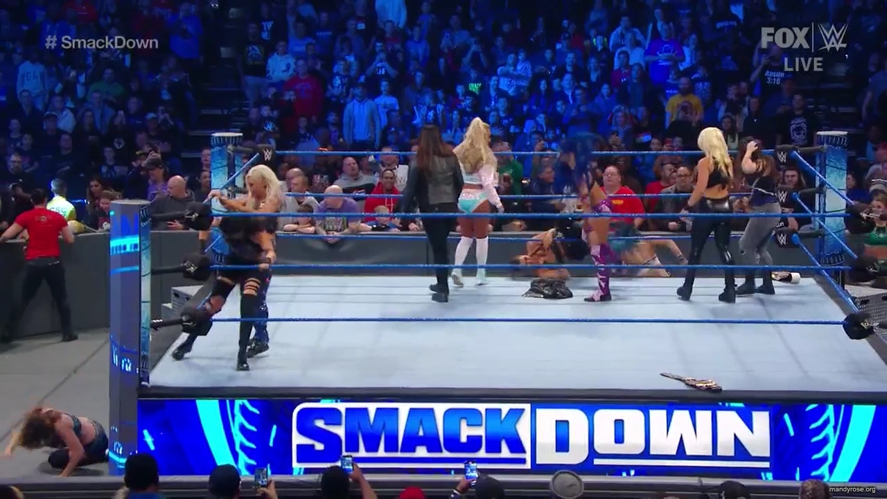 WWE_Friday_Night_SmackDown_2019_11_15_720p_HDTV_x264-NWCHD_mp40827.jpg
