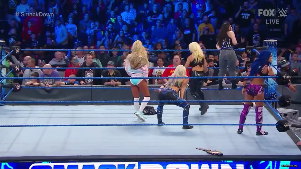 WWE_Friday_Night_SmackDown_2019_11_15_720p_HDTV_x264-NWCHD_mp40835.jpg