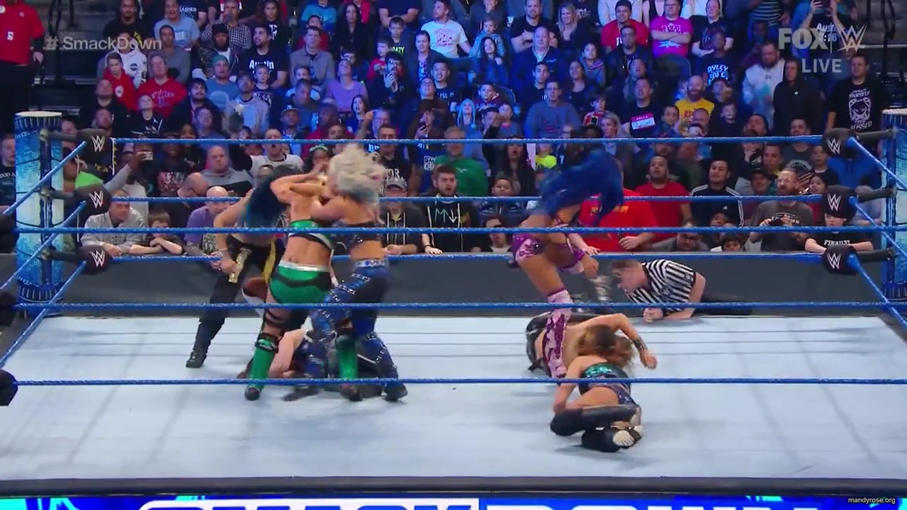 WWE_Friday_Night_SmackDown_2019_11_15_720p_HDTV_x264-NWCHD_mp41273.jpg