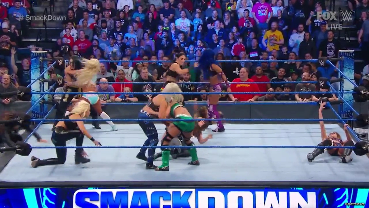 WWE_Friday_Night_SmackDown_2019_11_15_720p_HDTV_x264-NWCHD_mp41284.jpg